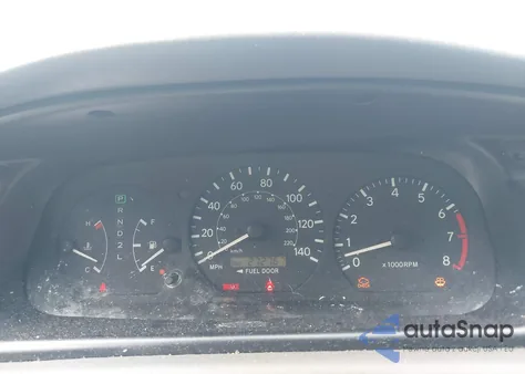 2001 Toyota Camry Le z USA, uszkodzony, nr VIN 4T1BG22K71U029175